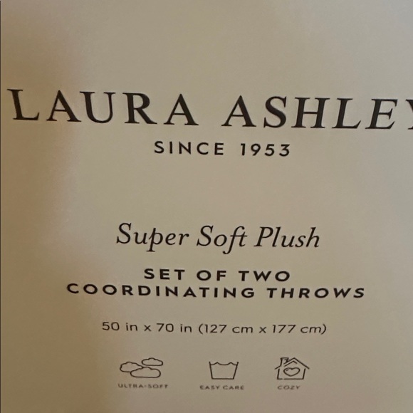 Laura Ashley Throws - Picture 5 of 12